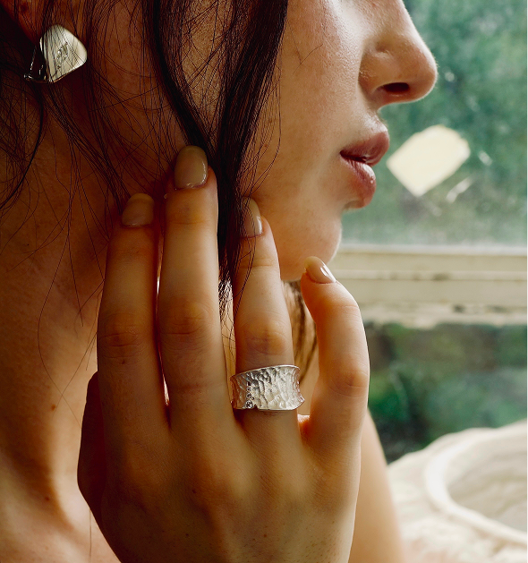 Fracture Hammered Ring