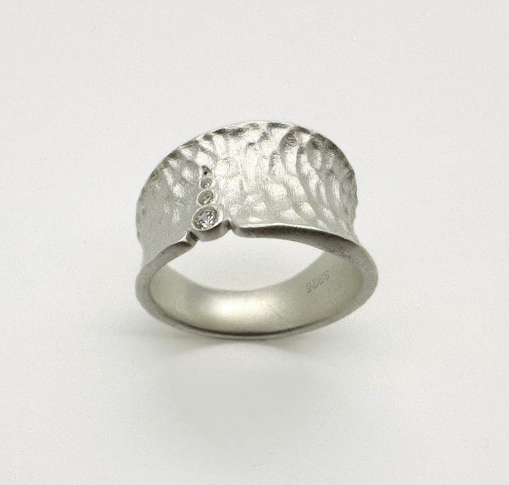 Fracture Hammered Ring