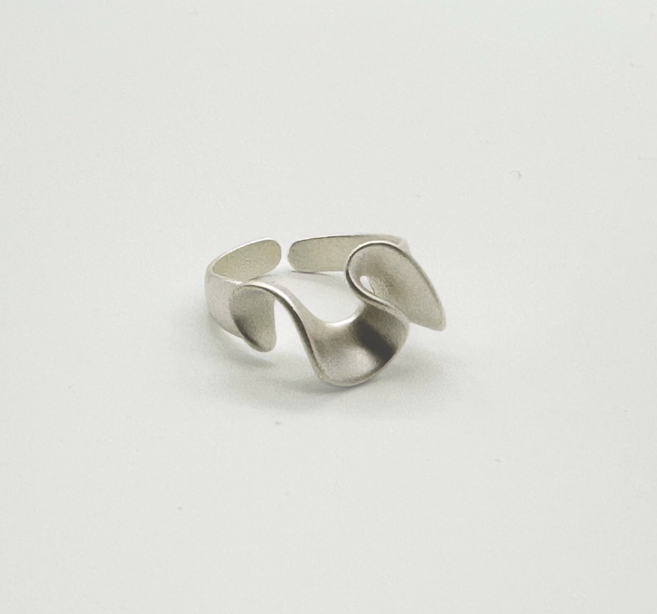 Instinct Crease Open Ring