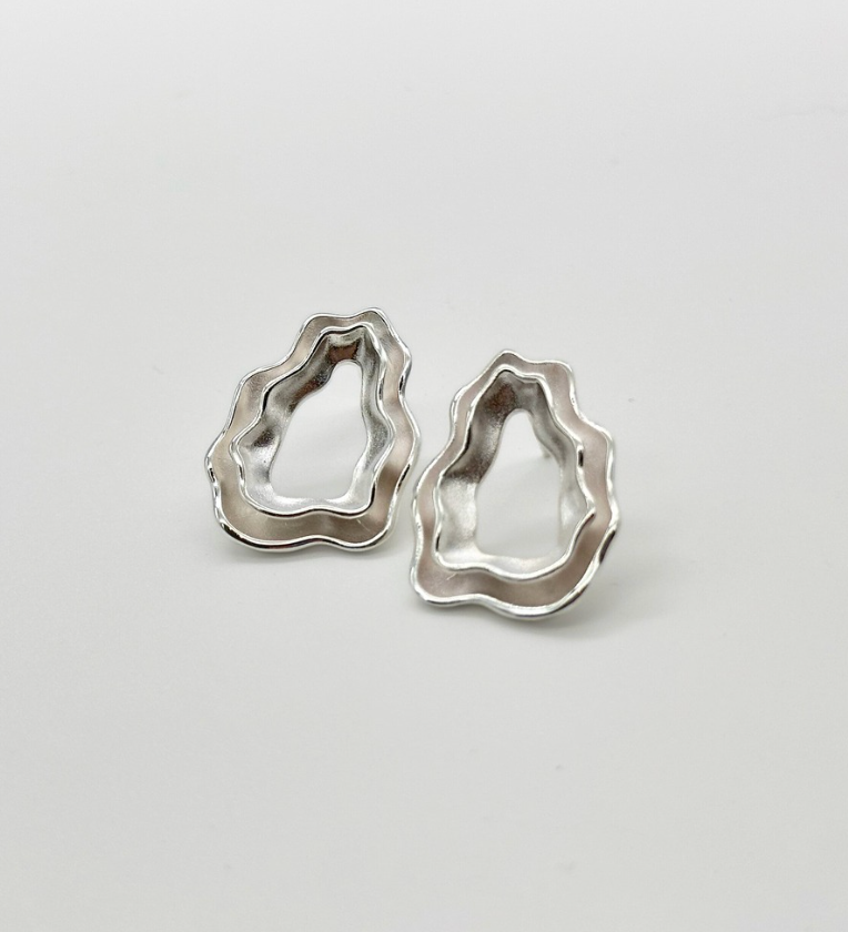 Instinct Crease Earrings