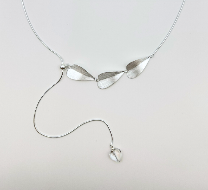 Resolve Leaf Necklace