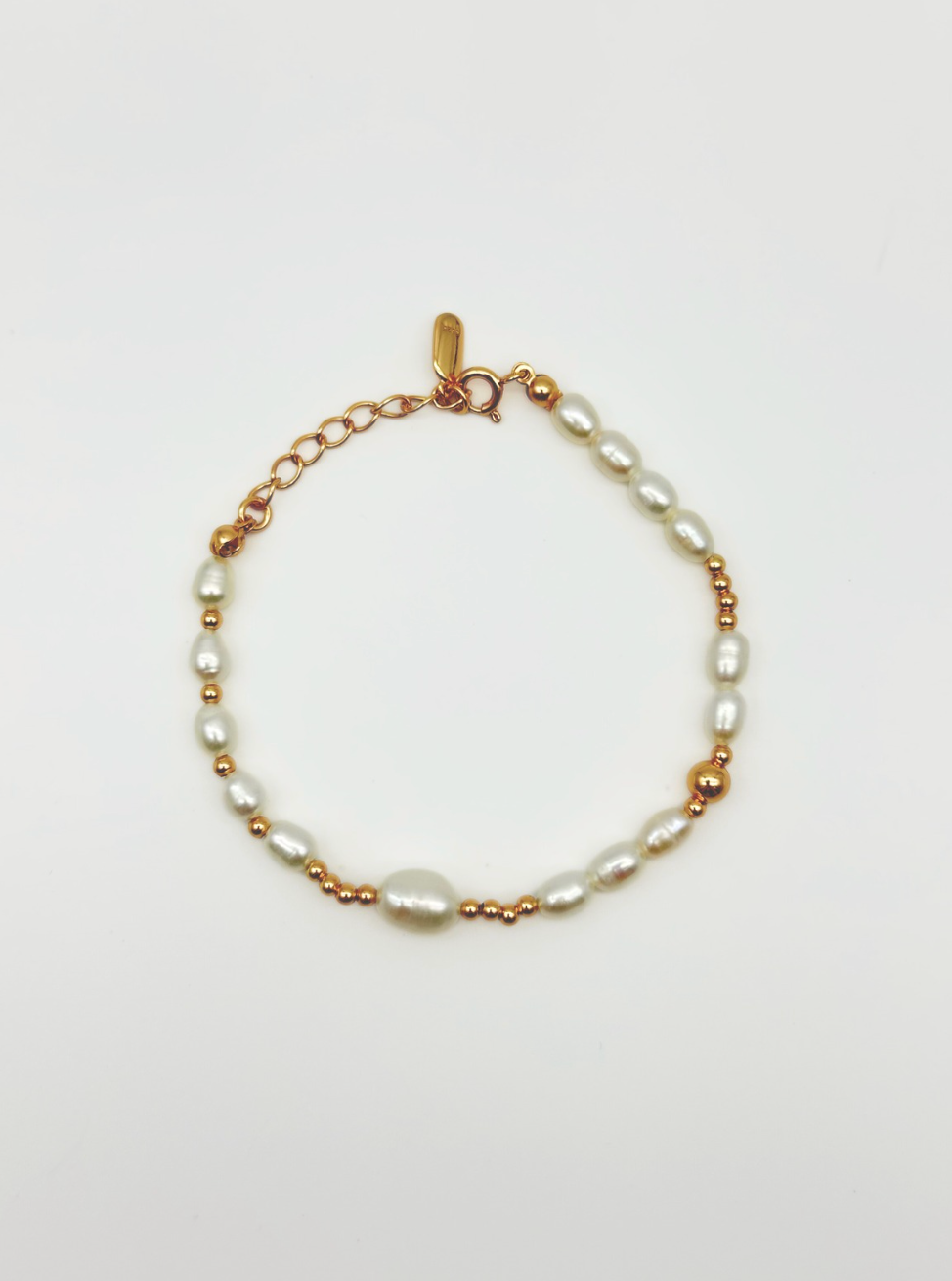 Line & Pearl Bracelet