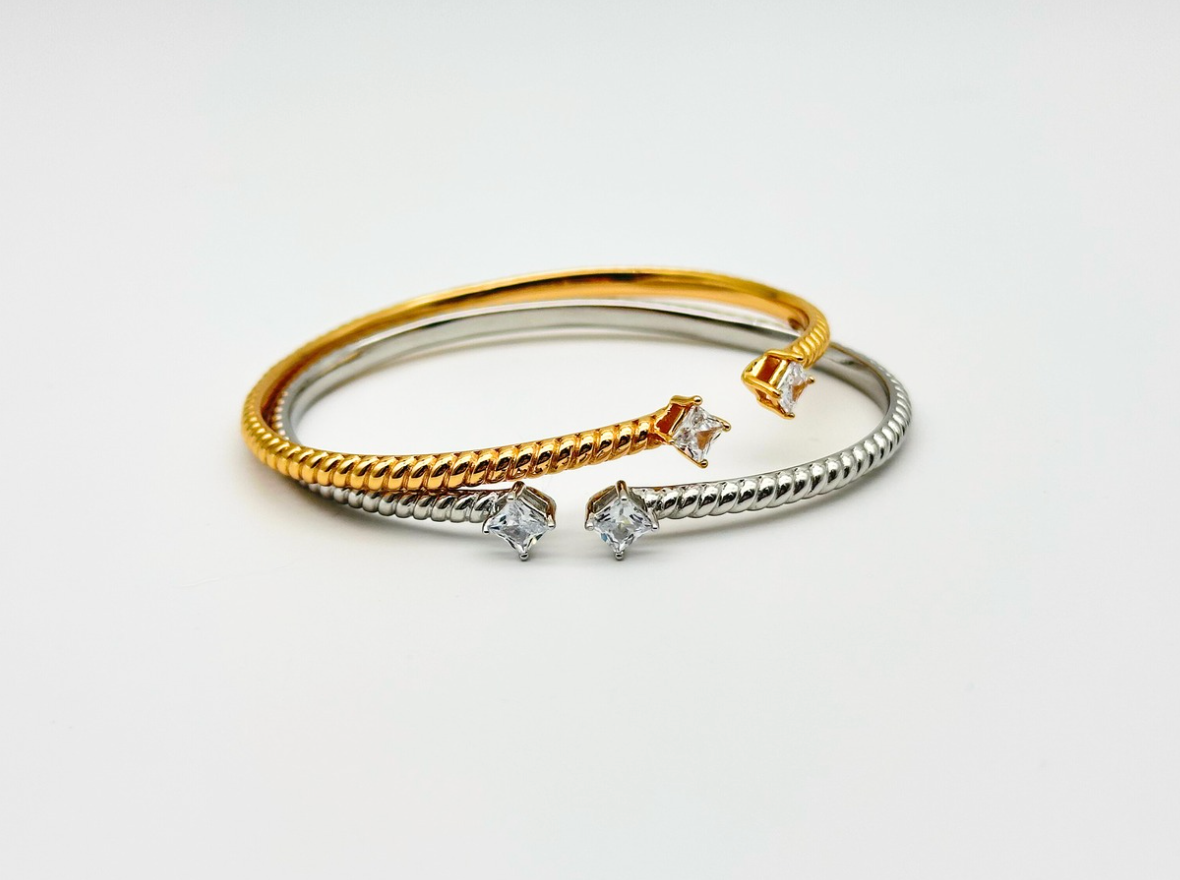 Soleil Entwined Open Bangle - Gold