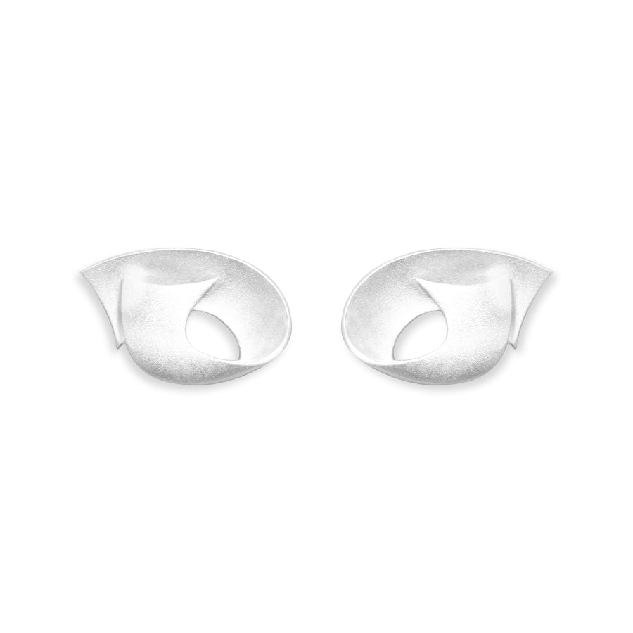 The Flowing Cloud Studs